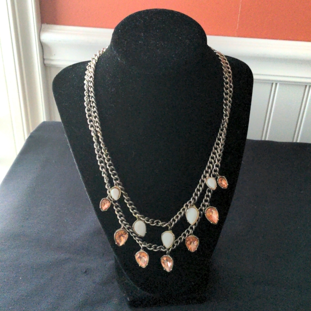 Necklace Nicole Metal pink and white stones